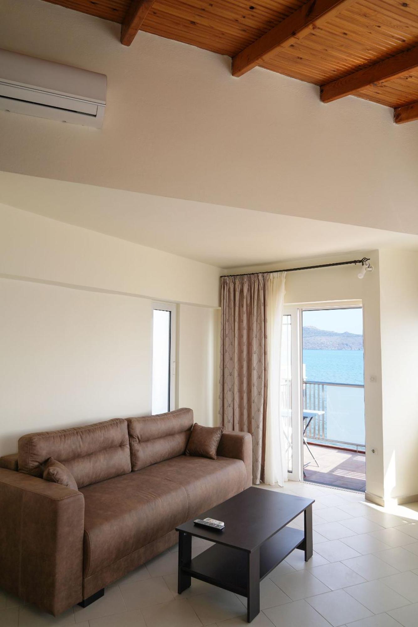 Cozy Corner Vs Beachfront Stalós Exterior foto