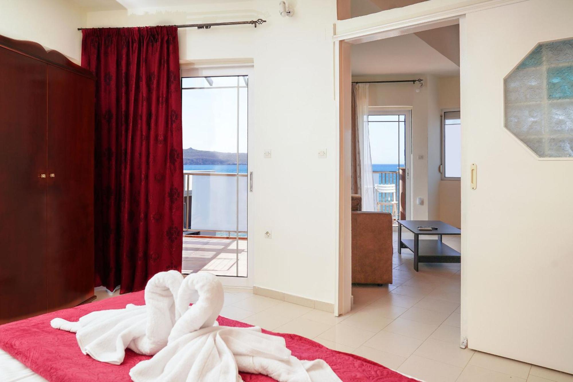 Cozy Corner Vs Beachfront Stalós Cameră foto